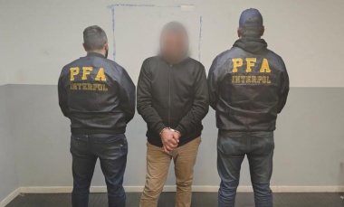 Un hombre con pedido de captura por abuso sexual fue extraditado a Estados Unidos