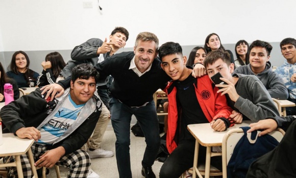 El intendente Federico Achával encabezó la inauguración de nuevas aulas en escuelas públicas