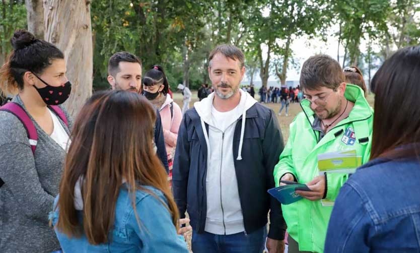 Laurent acompañó a los jóvenes que participan del plan Potenciar Inclusión