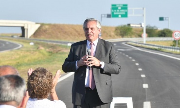 El Presidente Fernández inauguró un tramo de la Ruta Nacional 8