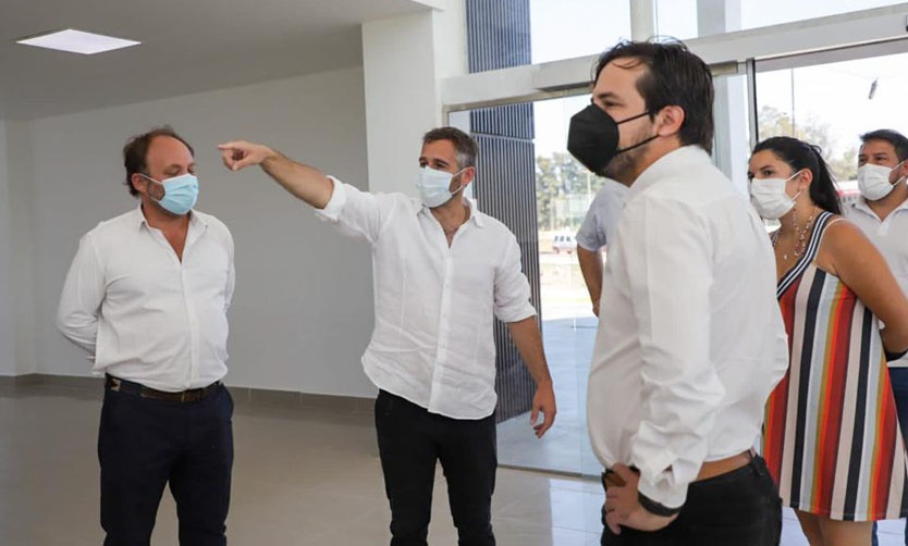 El intendente Achával y el ministro Kreplak recorrieron la obra del nuevo Hospital