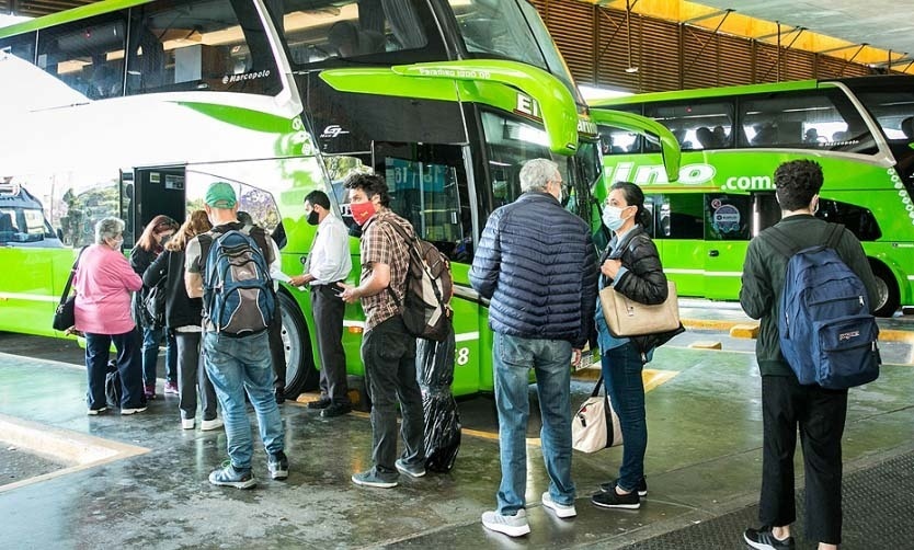 Quiénes deberán presentar el pase sanitario en el transporte de la Provincia