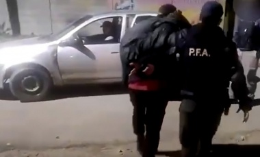 Desbaratan búnker de venta de drogas en Pilar