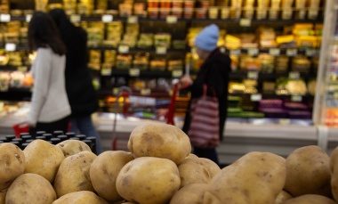 El consumo masivo cayó 5,4% en marzo y ya suma 16 meses consecutivos en rojo