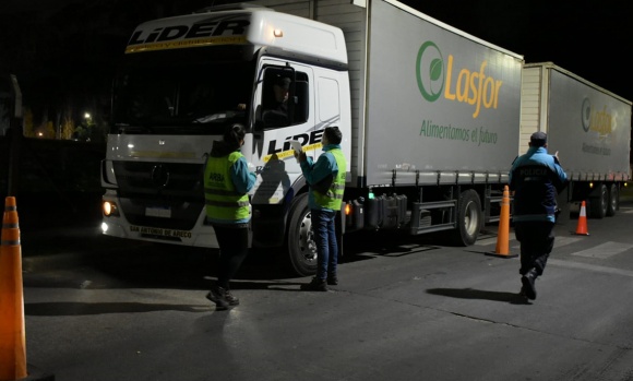 Provincia detectó incumplimientos en la mercadería transportada por camiones desde supermercados
