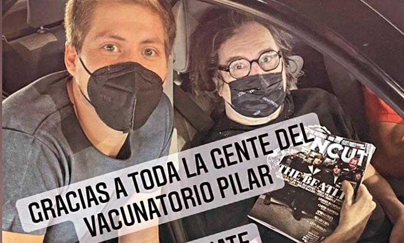 Charly García recibió en Pilar su dosis de refuerzo contra el coronavirus