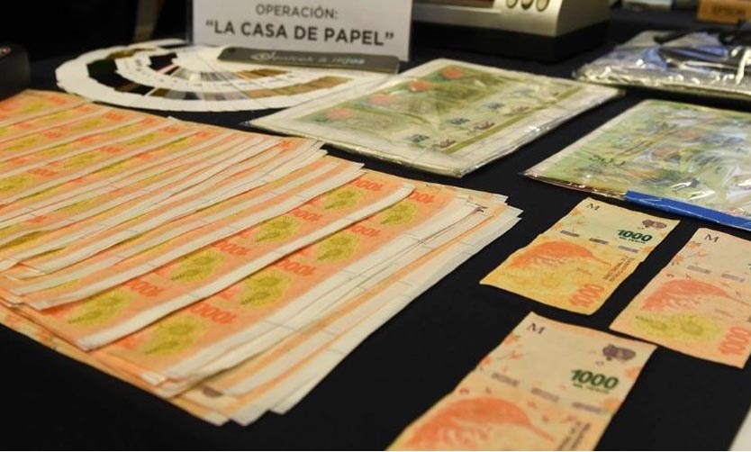Desbaratan una banda de delincuentes que falsificaba billetes desde una casa de Pilar