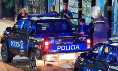 Le roban el celular en la parada de colectivos y se entera cuando Guardia Urbana se lo devuelve