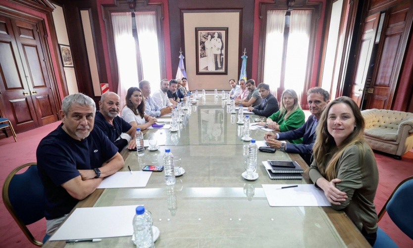 Intendentes alertaron a Kicillof por el “aumento de la demanda de comida y trabajo”