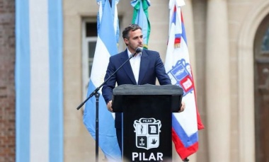 Universidad de Pilar: Achával volvió a pedir el voto para Sergio Massa