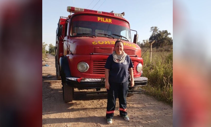 Bomberos de Pilar presentó a la primera mujer que es chofer de vehículos de emergencia