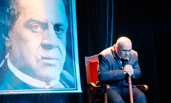 Grupo Quijotes se presenta en el Teatro Ángel Alonso con “Los amores de Sarmiento”