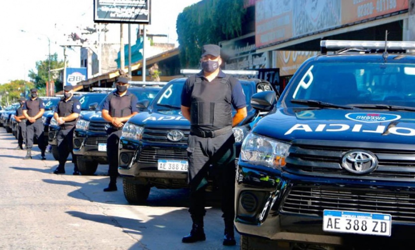 Pilar recibió un centenar de policías para reforzar la seguridad durante el verano