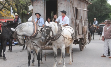 Un fin de semana con aroma a tradición, deportes y gastronomía criolla