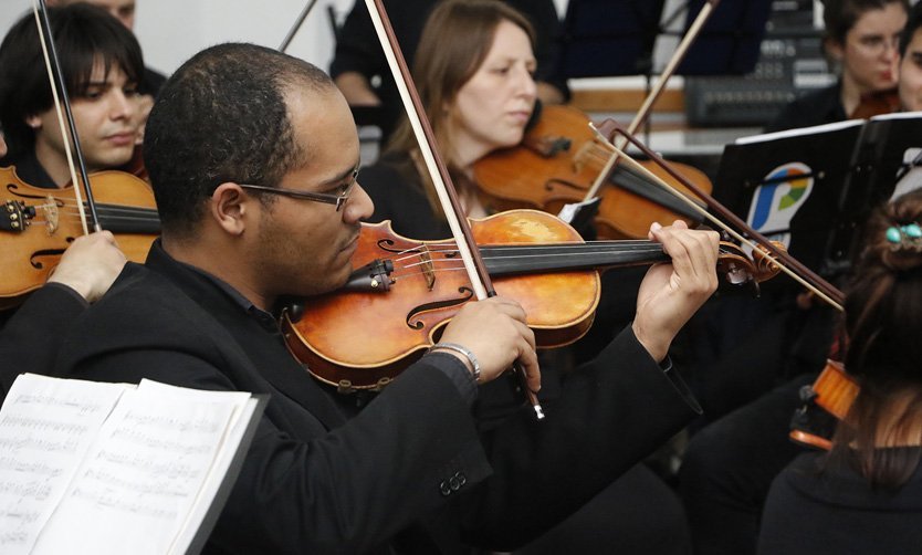 La Orquesta Sinfónica Municipal actuará a beneficio de un niño que debe viajar a Estados Unidos