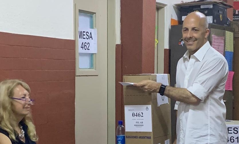 El intendente Ducoté votó a último momento en Del Viso