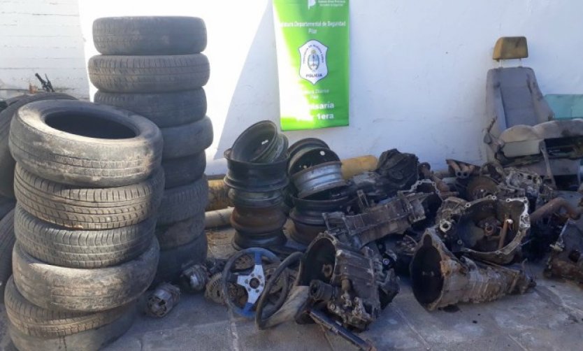 Allanan gomería donde funcionaba un desarmadero clandestino