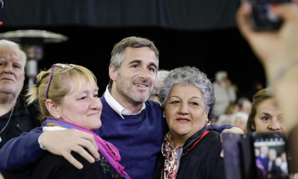 El intendente Achával celebró el Día del Jubilado en el Microestadio