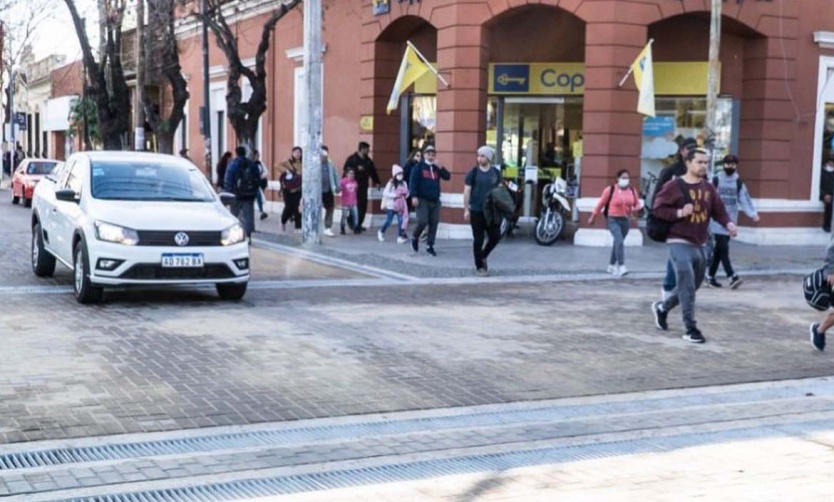 Obras en el centro: habilitan la circulación en tres esquinas de la Plaza 12 de Octubre