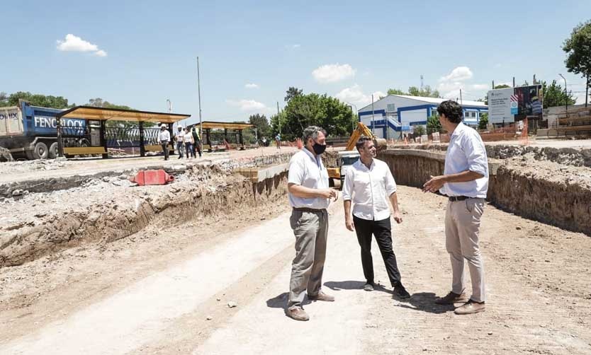 Avanza la obra de construcción del primer cruce bajo nivel de Pilar