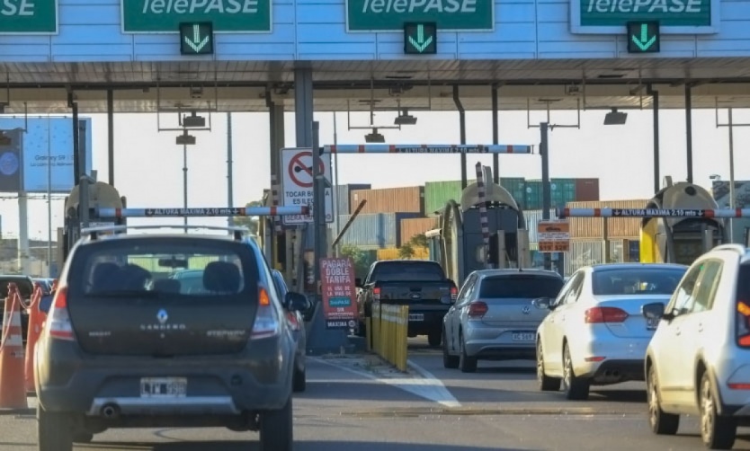 Trabajadores de peajes realizan un paro por 24 horas y liberan barreras