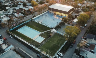 El Municipio presentó la nueva cancha de hóckey para el Club Municipal Del Viso