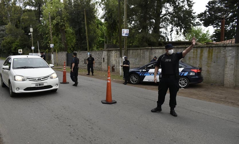 Policía Federal y la Guardia Urbana despliegan operativos de seguridad en Pilar