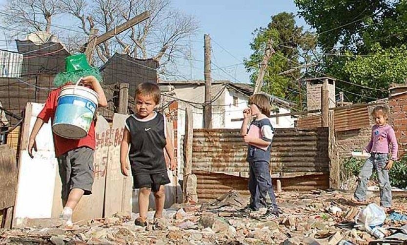 La pobreza subió seis puntos en el último año del gobierno de Macri