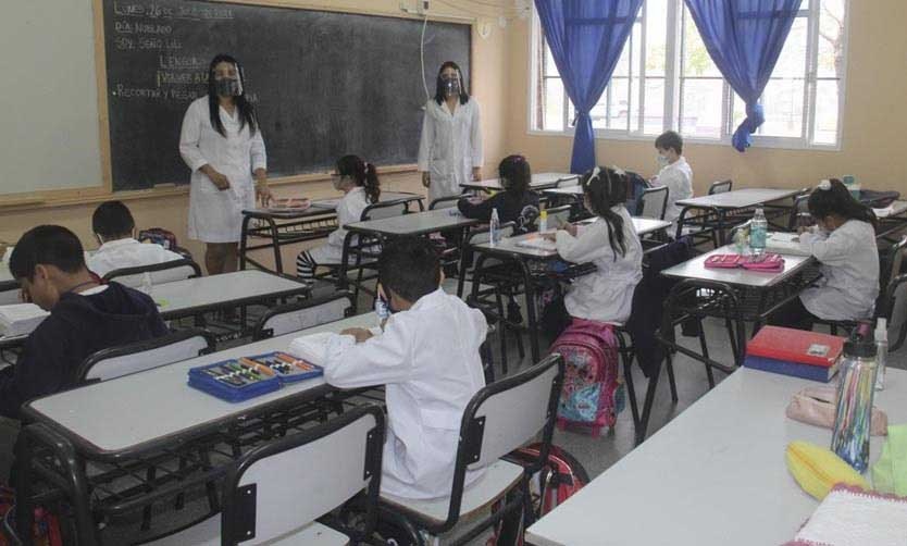 Provincia modificó los protocolos sanitarios de las escuelas