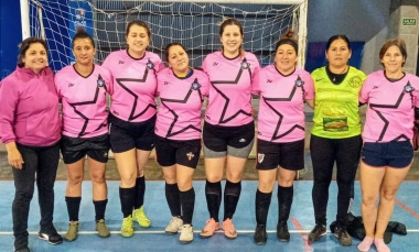 Liga de futsal Miss 30: Deportivo Katanes no detiene su andar, goleó y mantiene la ventaja