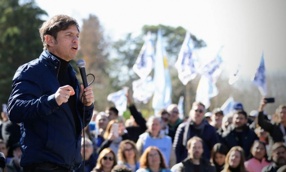 Kicillof: "Vamos a seguir acompañando a los intendentes que impulsan la creación de universidades"