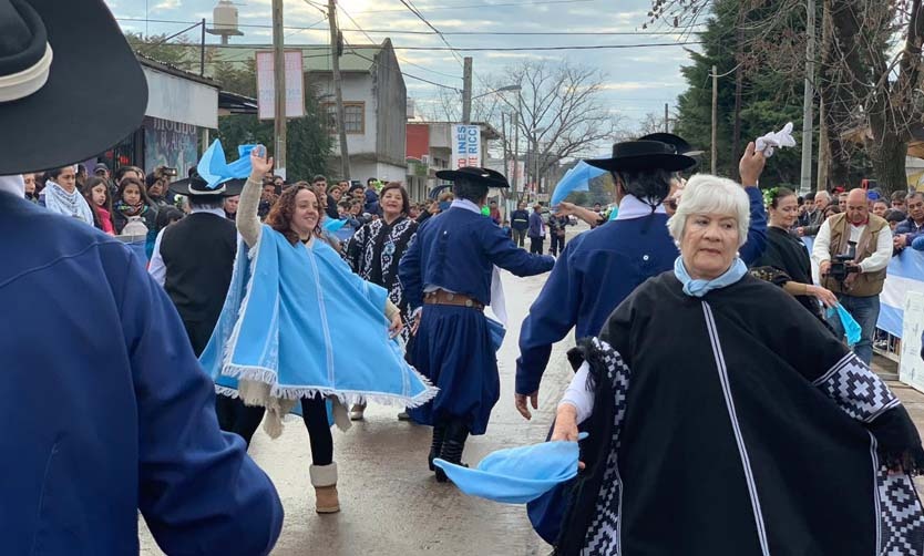 Multitudinaria celebración por los 203 años de la Declaración de la Independencia