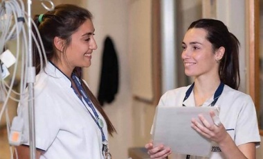 La Universidad Austral abre nueva convocatoria gratuita para el Curso de Ingreso a Enfermería
