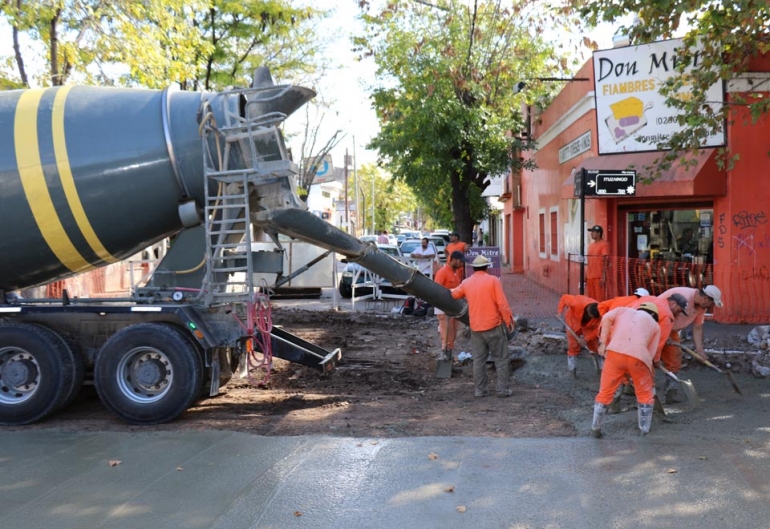 Siguen las tareas de bacheo en Pilar y Del Viso