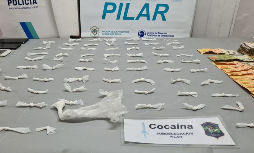 Cuatro personas fueron detenidas acusadas de vender cocaína