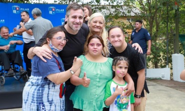 Achával acompañó a las familias en un festival en el Centro Pilares de Esperanza