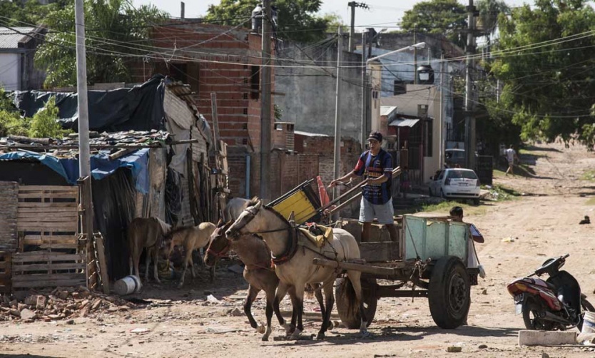 El índice de la pobreza se ubicó en el 37,3% en el segundo semestre de 2021