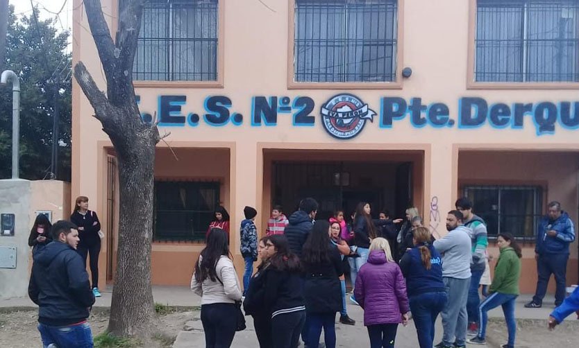 Reclamaron que vuelvan las clases en una escuela que está cerrada hace un mes