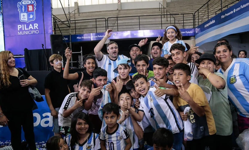 El Microestadio se vistió de fiesta para celebrar un nuevo triunfo de la Selección