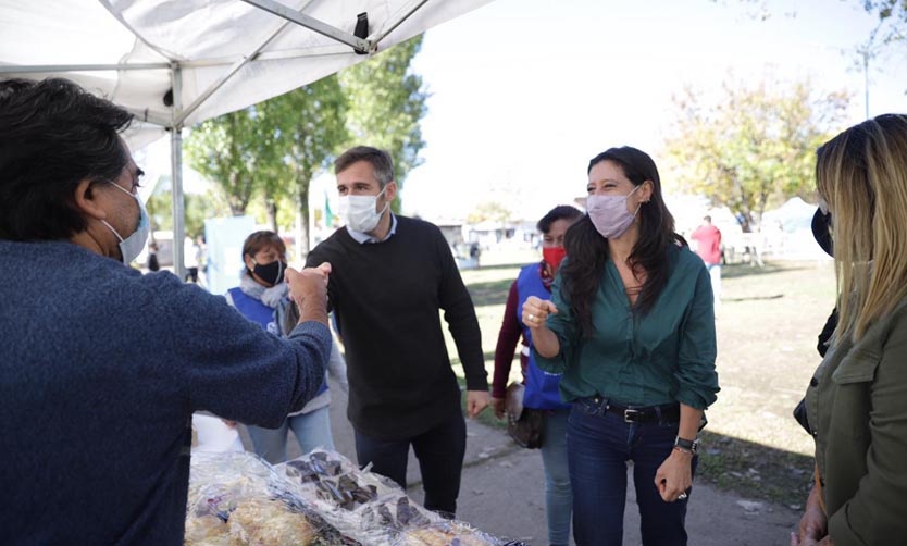 Achával y Paula Español lanzaron el Mercado Federal Ambulante en Pilar