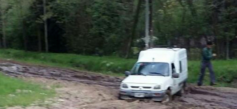 “Cráter de 70 cm de profundidad y 20 metros de largo”