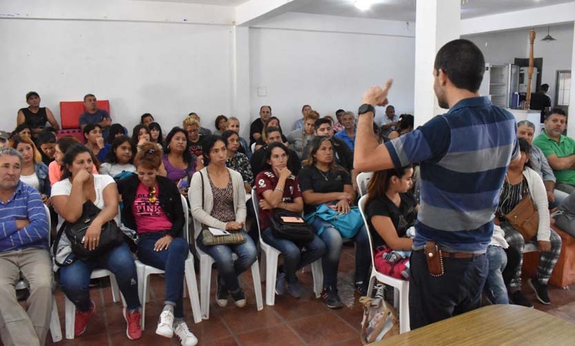 Pilar y el INTA acercaron el programa Pro Huerta a más de 100 vecinos