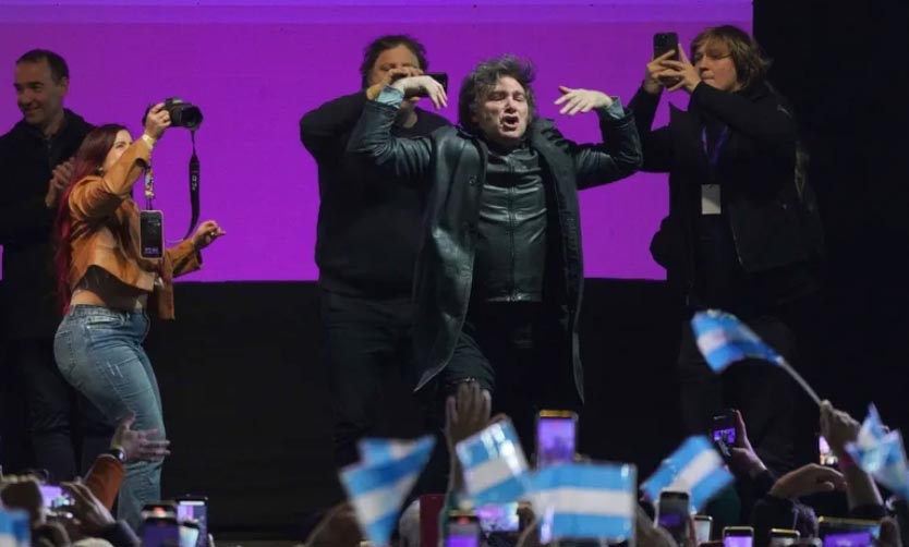 Milei cerró la campaña en Moreno: "Estamos en empate técnico"