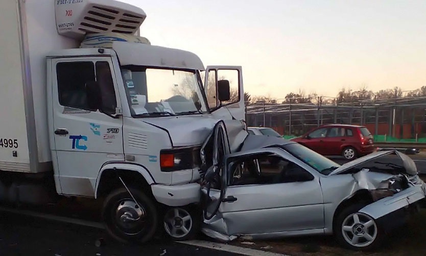 Cinco heridos en un choque múltiple en la autopista Panamericana