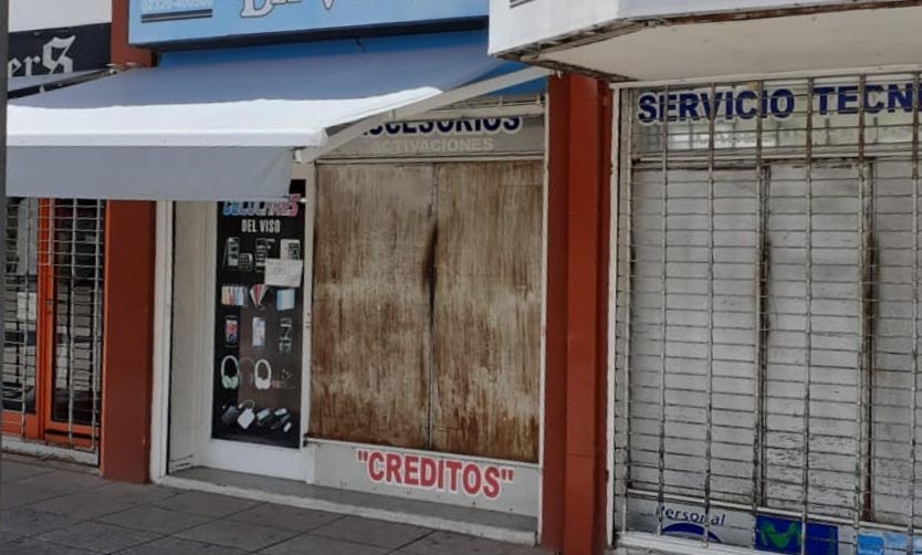 Roban una casa de celulares en Del Viso: se llevan más de 20 equipos