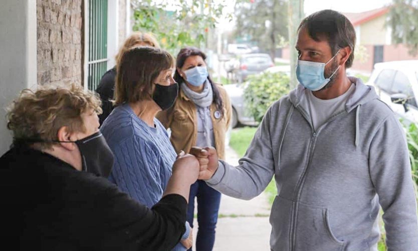 Laurent se reunió con jubilados: "Hay un Estado y un espacio político que se une a ustedes"
