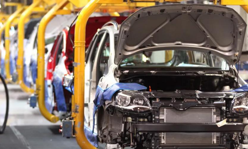 La industria se desplomó 8,7% en noviembre y se encienden más alarmas por el empleo