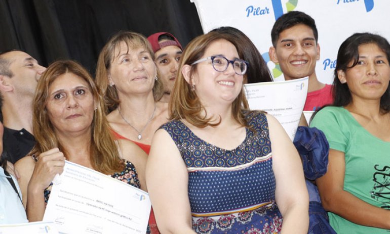 Se entregaron más 2 mil diplomas a alumnos de las Escuelas Municipales