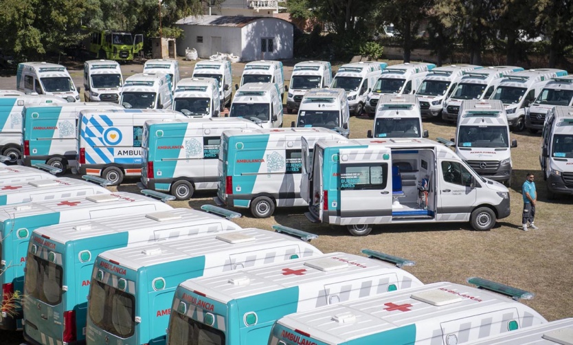 La Provincia entregó nuevas ambulancias para fortalecer el sistema de emergencias