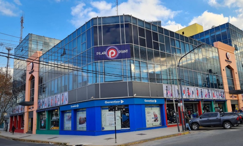 Conmoción en un shopping de Pilar: Intentó frenar una pelea y fue arrojado desde un 1er piso